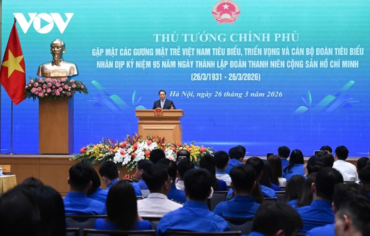 PM urges youth to master science and technology for national breakthrough